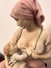 Escultura maternidade