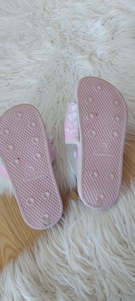 Urocze klapeczki klapki króliczki króliki kapcie 32