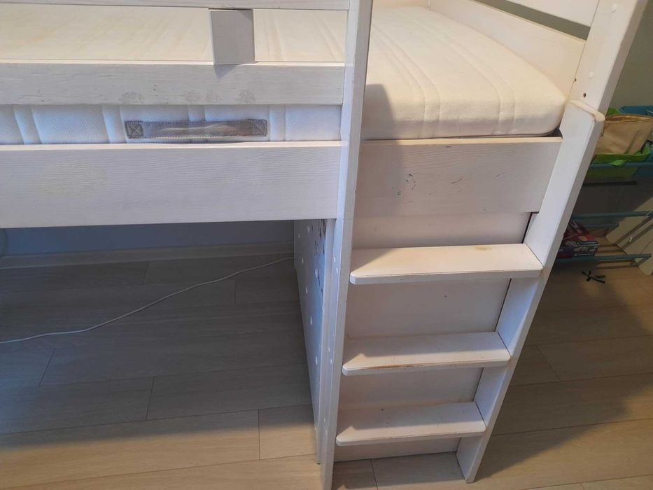 Łóżko piętrowe unisex + biurko + komoda + materac
