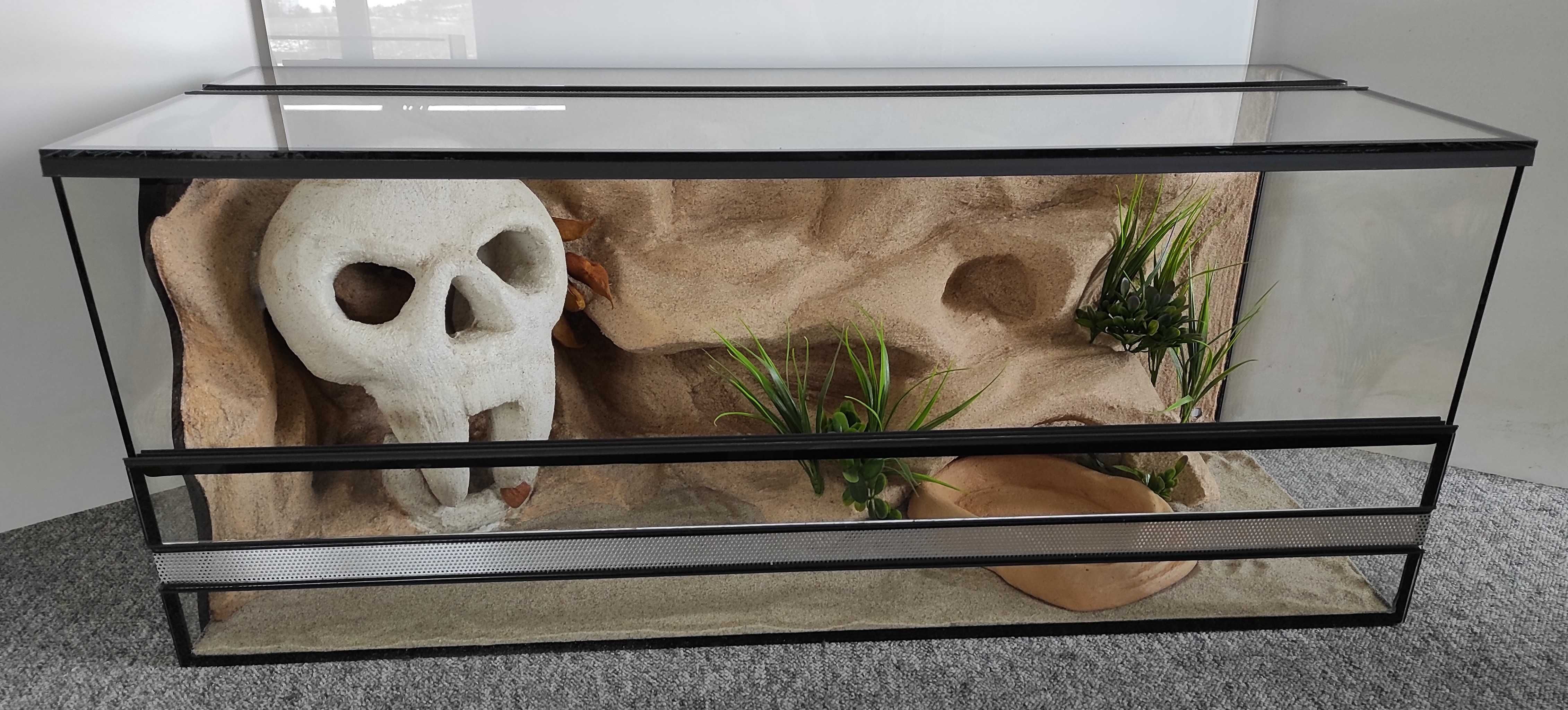 Terrarium z czaszką i oświetleniem LED dla węża, TW43P2Cz, AquaWaves