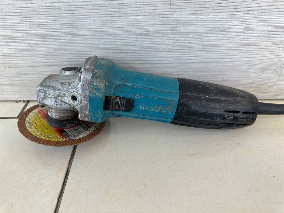 Szlifierka kątowa Makita GA5030R 720W 125 mm