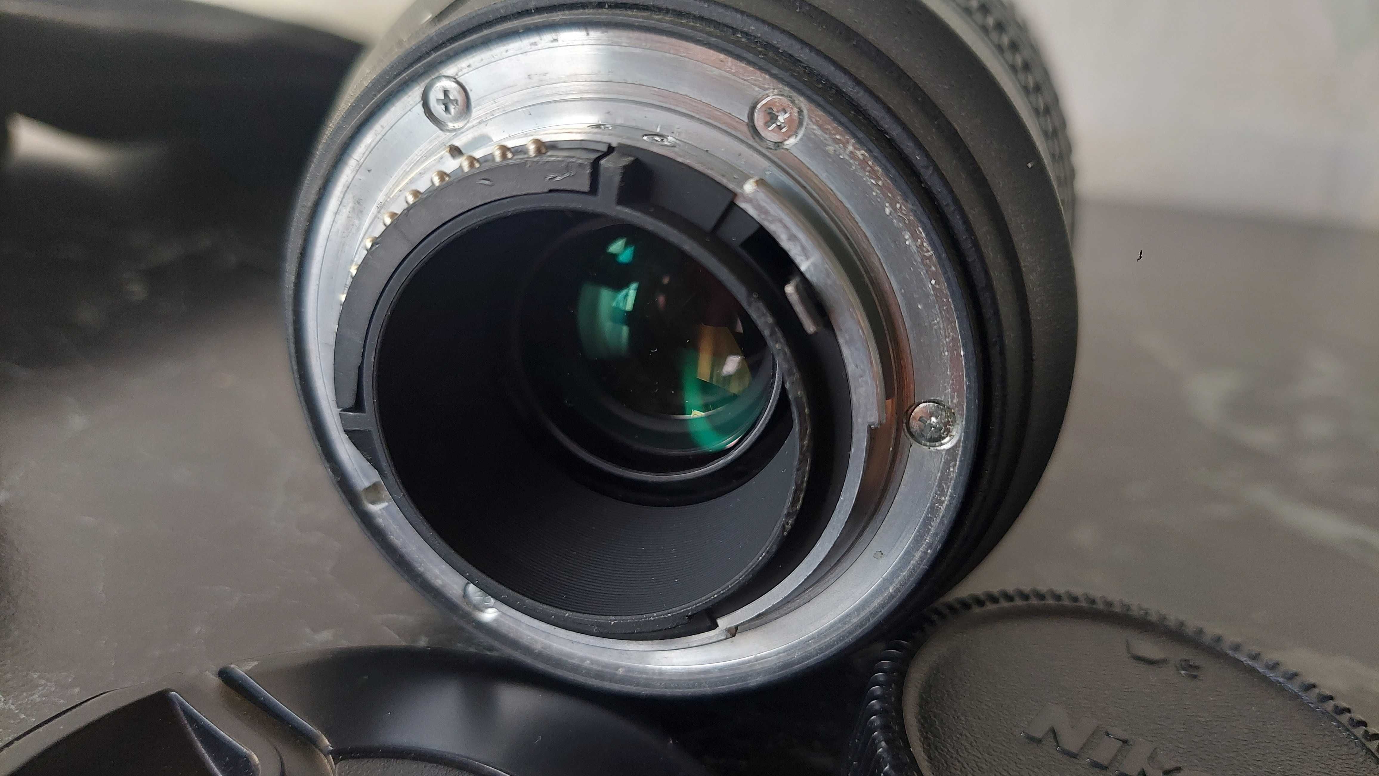 Об'єктив NikonAF-S Nikkor70-300mm 1:4.5-5.6G ED з фільтром MASSA67mmUV
