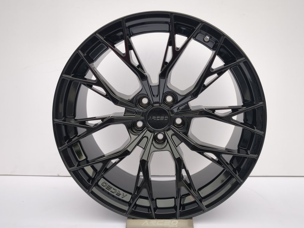 Felgi Arceo Roma 19" 5x112 różne et audi VW Mercedes