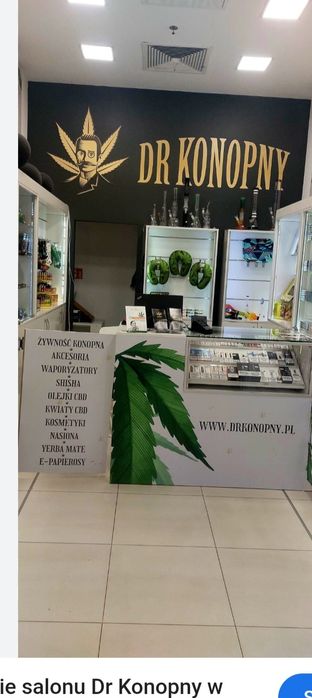 Meble sklepowe, duzo witryna używane
