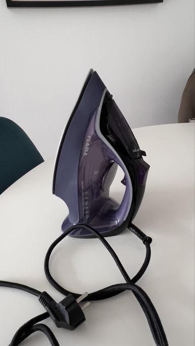 Ferro de Engomar Flama 5389FL