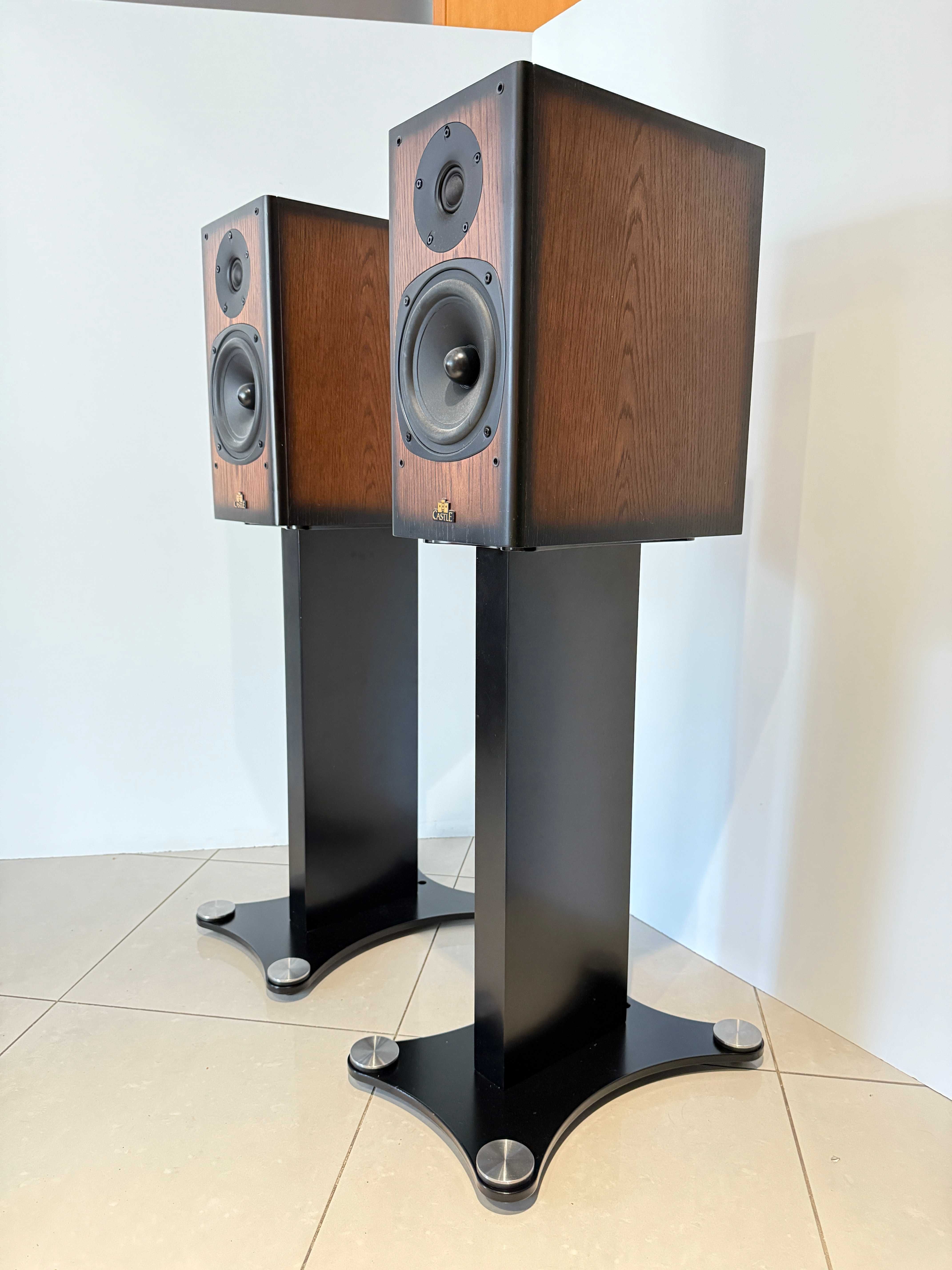 Amplituner Cambridge Audio ONE,stojaki,kable