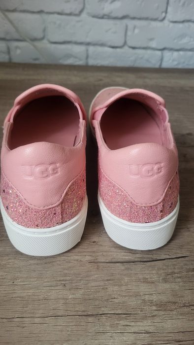 Шкіряні сліпони Ugg, слипони ugg