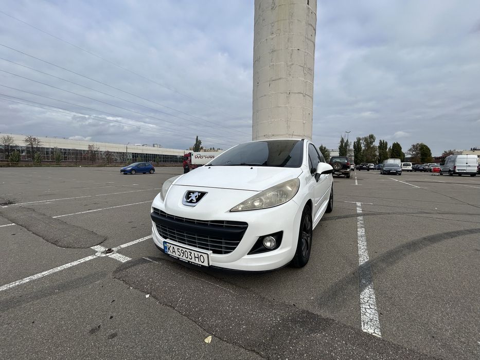Продам Peugeot 207