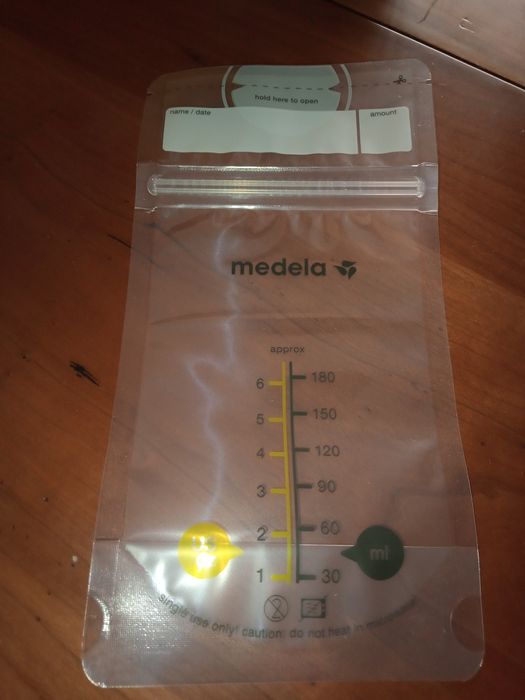 Extractor de Leite + 9 bolsas de armazenamento (Medela)