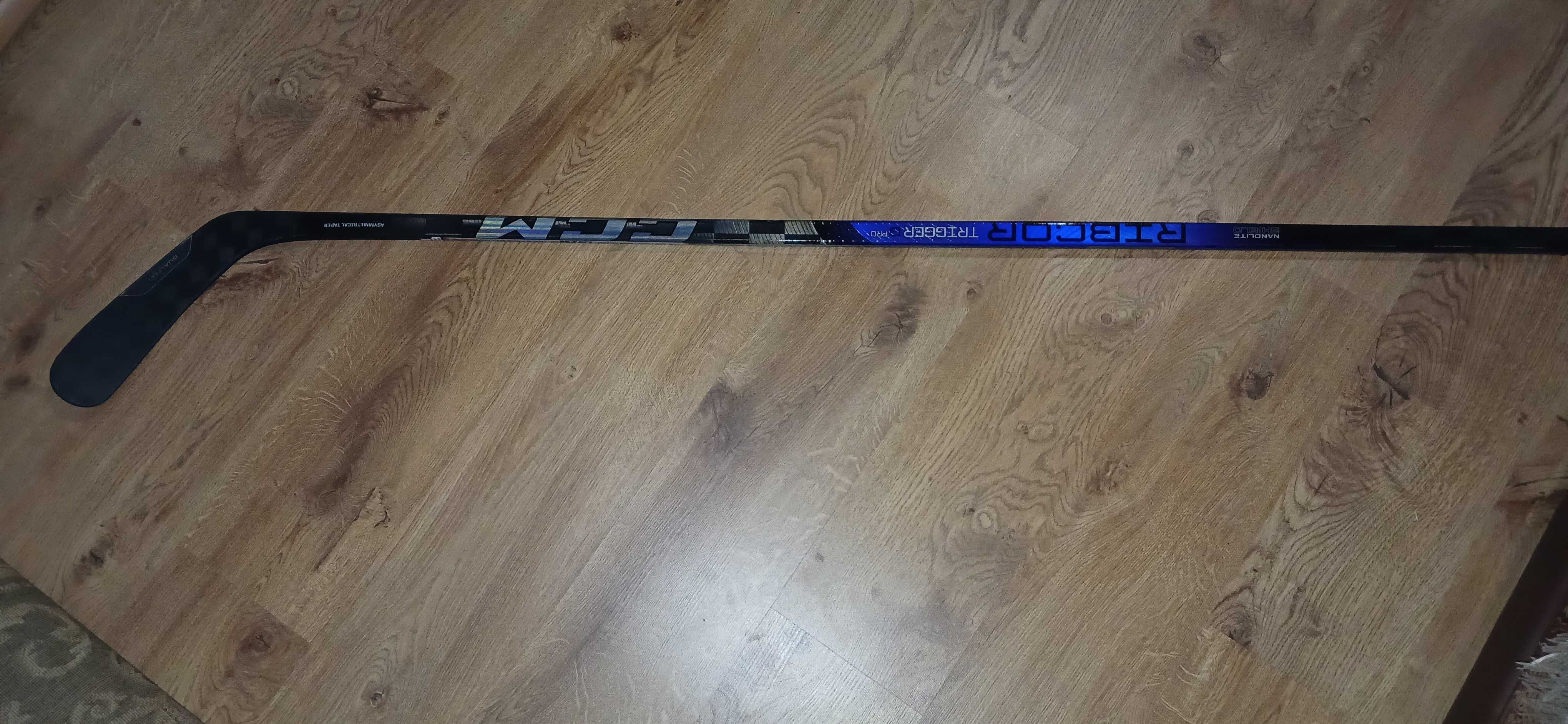 Хокейні ключки CCM BAUER Sherwood TRUE Warrior