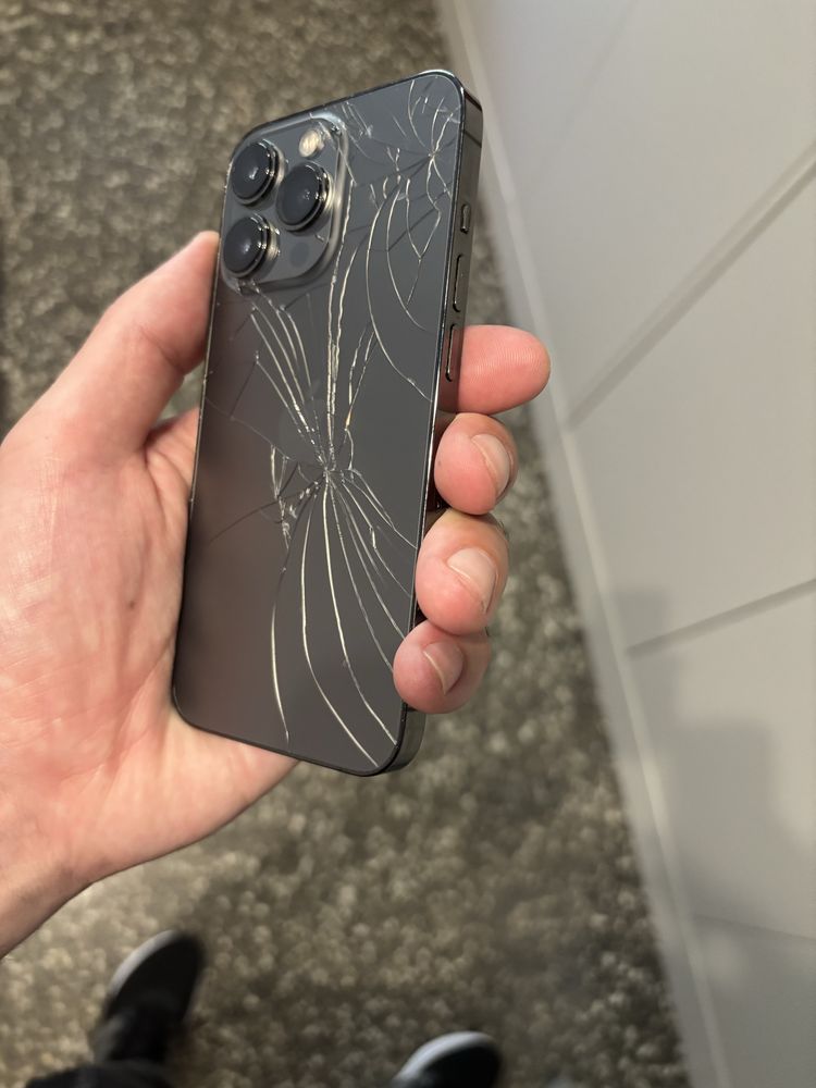 iPhone 13 Pro 128 GB, тріснута задня кришка