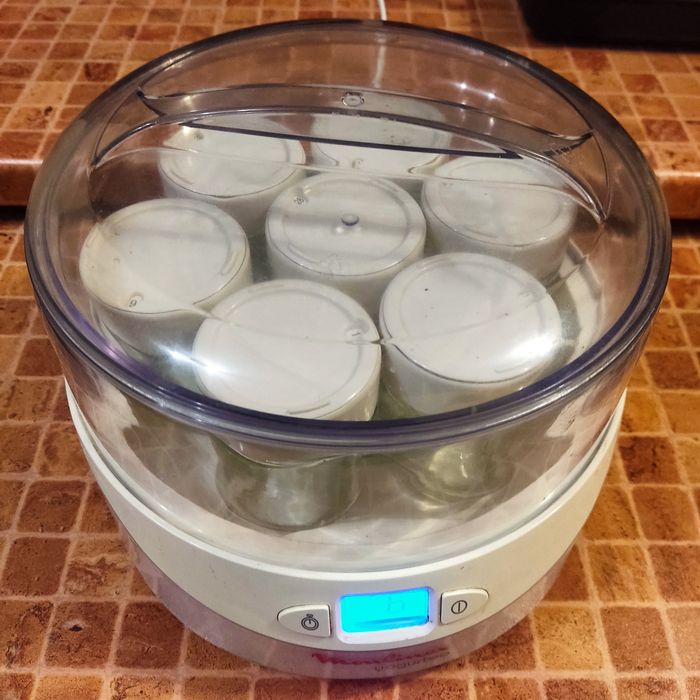 Йогуртниця Moulinex yg230