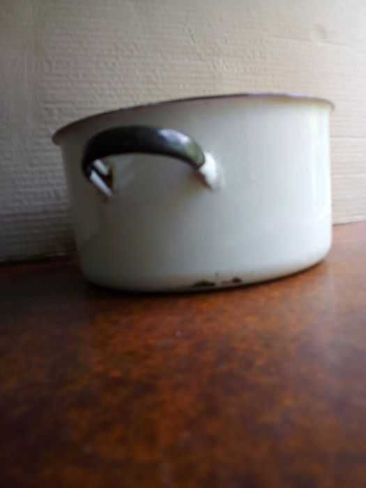 Посуда эмалированная кастрюли бидончики