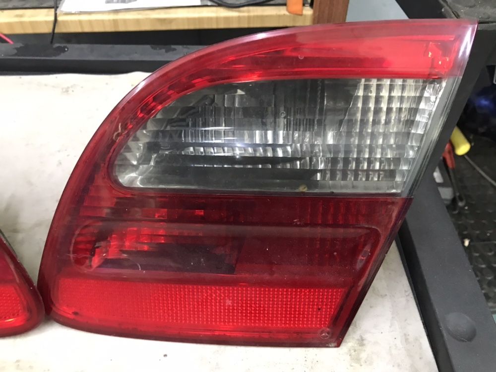 Lampa tylna klapa MB w211 lift kombi