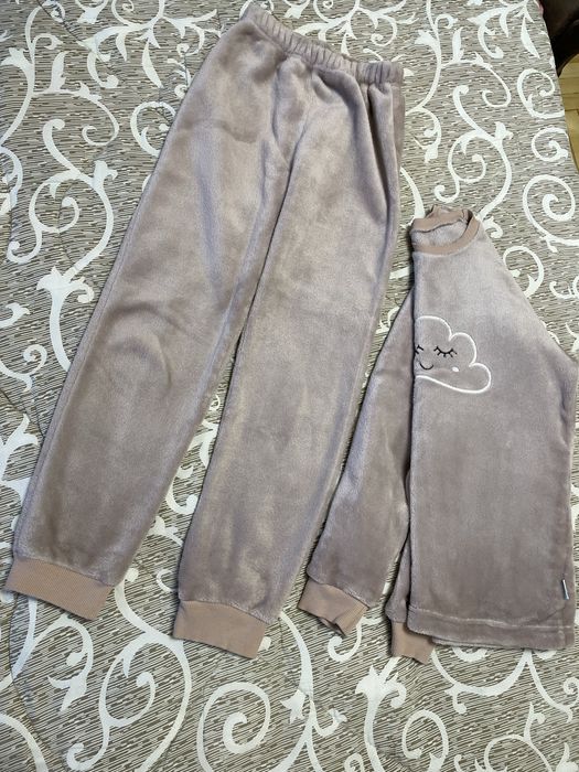 Пакет речей, спортивний костюм , піжама плюшева