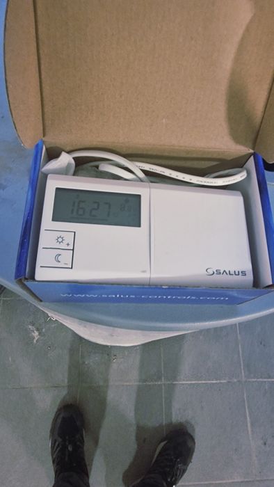 Sterownik Regulator pokojowy bezprzewodowy  SALUS