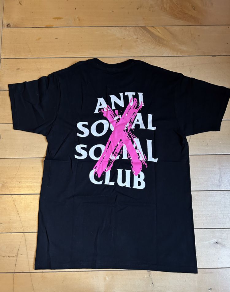 T shirt Anti Social nova com etiqueta