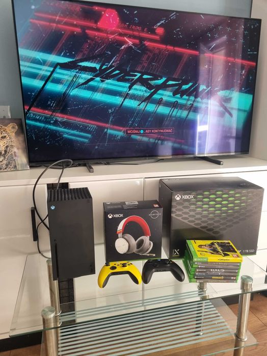 Xbox series x + czarny pad