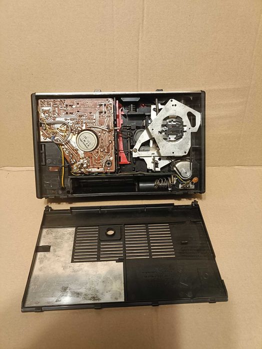 Magnetofon przenośny : GRUNDIG MK232