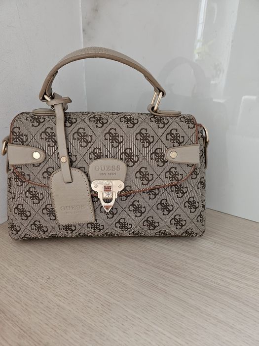 Torebka guess bezowa