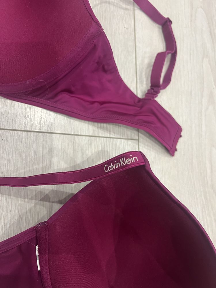 Бюстгальтер Calvin Klein