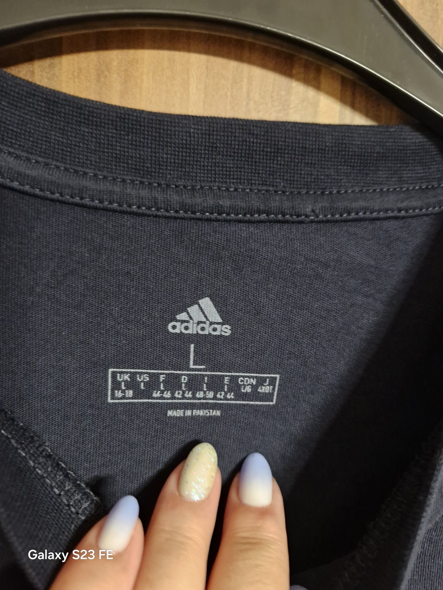 Koszulka damska Adidas rozmiar L stan idealny