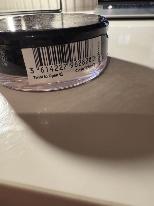 Max factor miracle touch