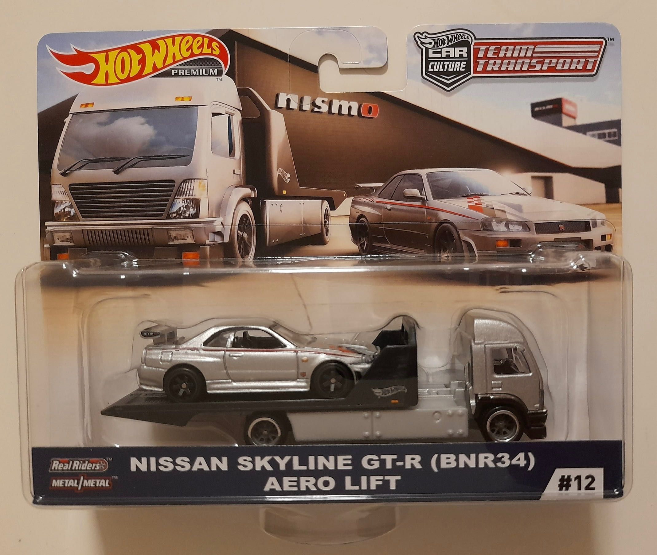 Hot Wheels Nissan Skyline GT-R (BNR34) Aero Lift Team Transport