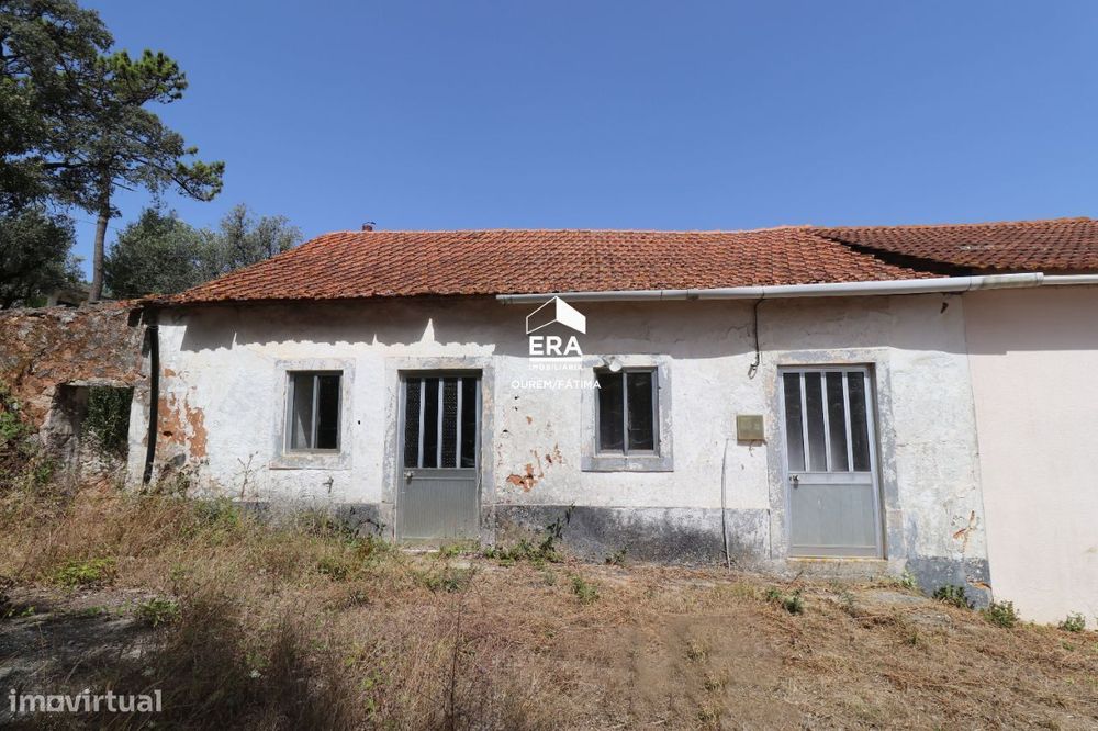 Moradia T2 para Reconstrução perto de Fatima