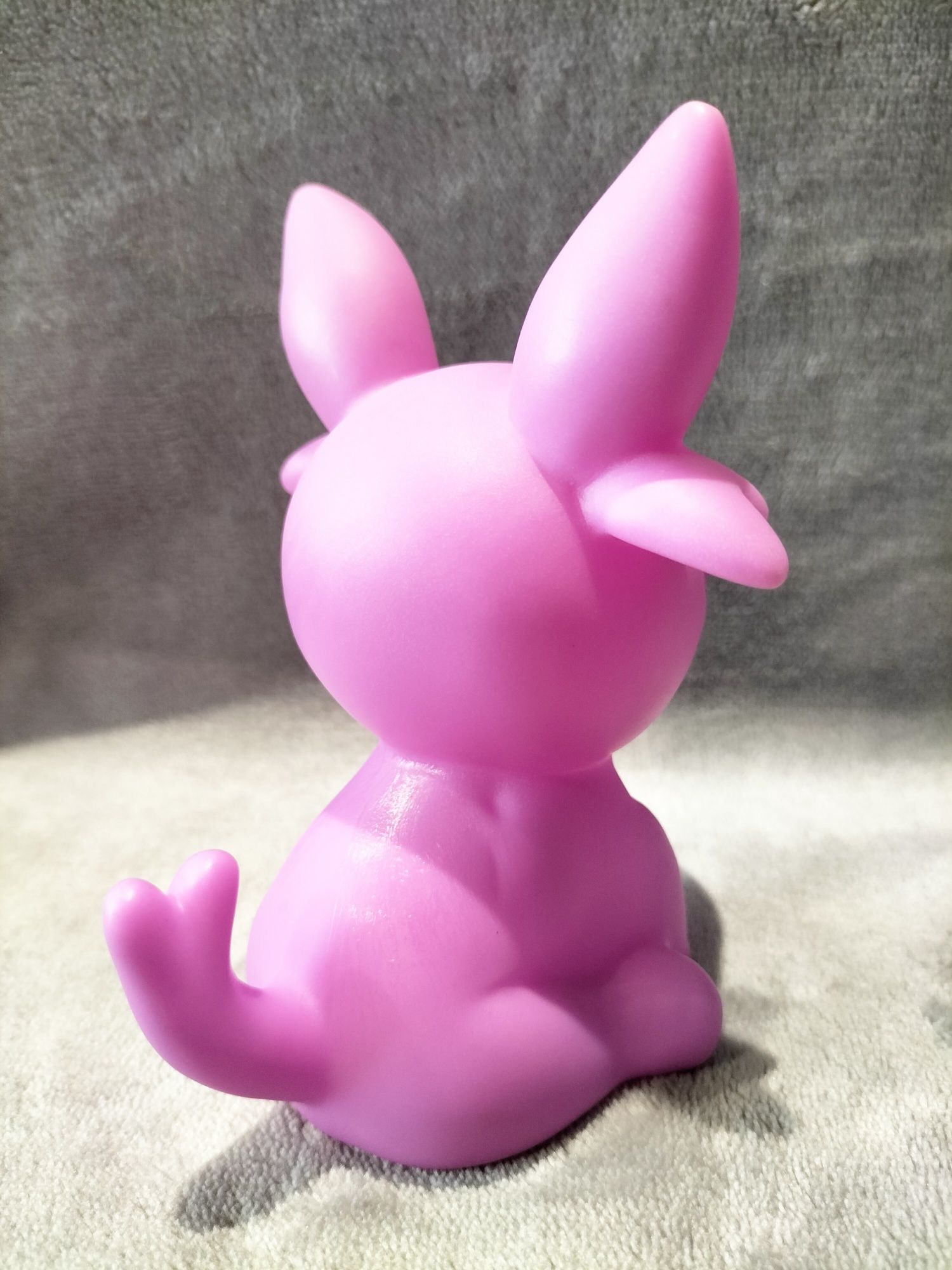 Mała urocza fioletpwa  lampka Pokemon Eevee