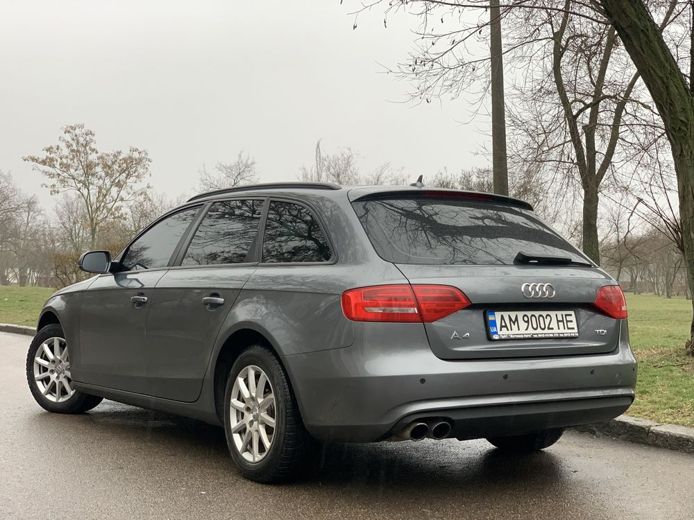 Audi A4 2015 2л. дизель