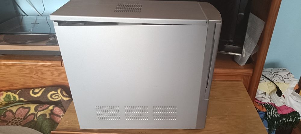 Caixa de PC usada