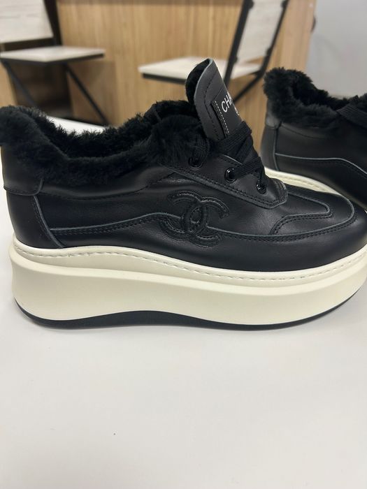 Жіноче взуття CHANEL, на хутрі