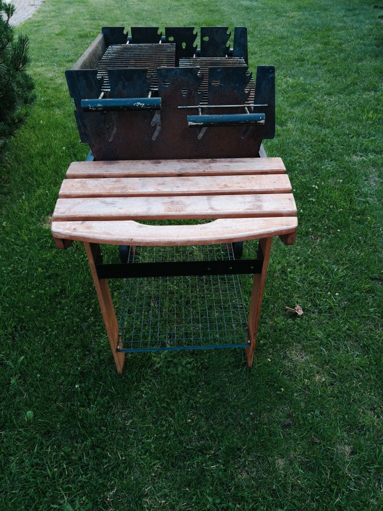 Grill ogrodowy węglowy drewno egzotyczne