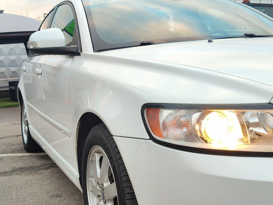 Volvo S40 2,0 D3 автомат ІДЕАЛ із Швейцарії