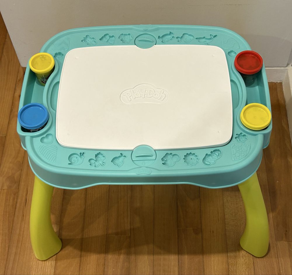 Mesa atividades plasticina