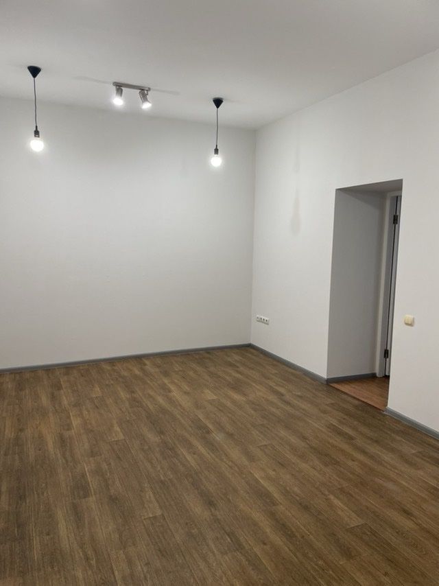 Аренда помещения в центре под сферу услуг, офис, другое назначение