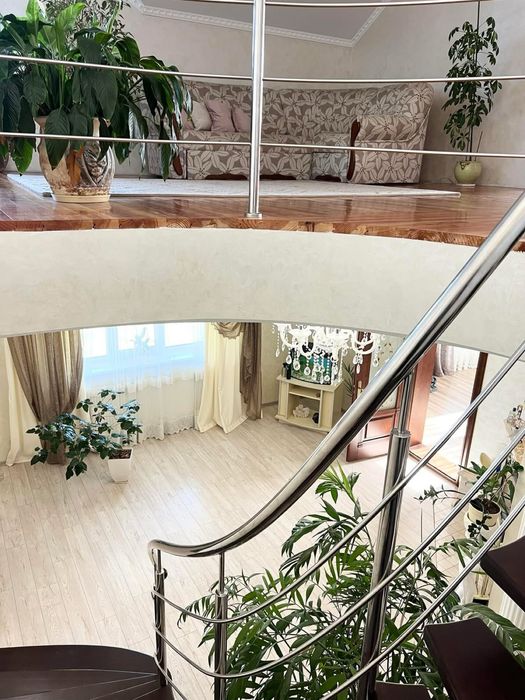 Продається будинок в Смиківцях