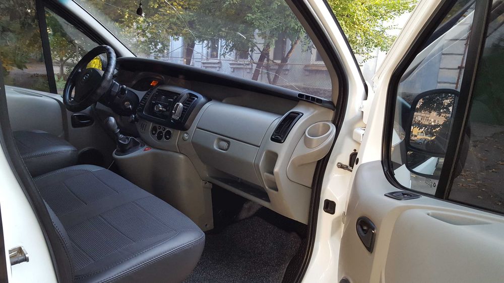 Продам опель Віваро 2.0