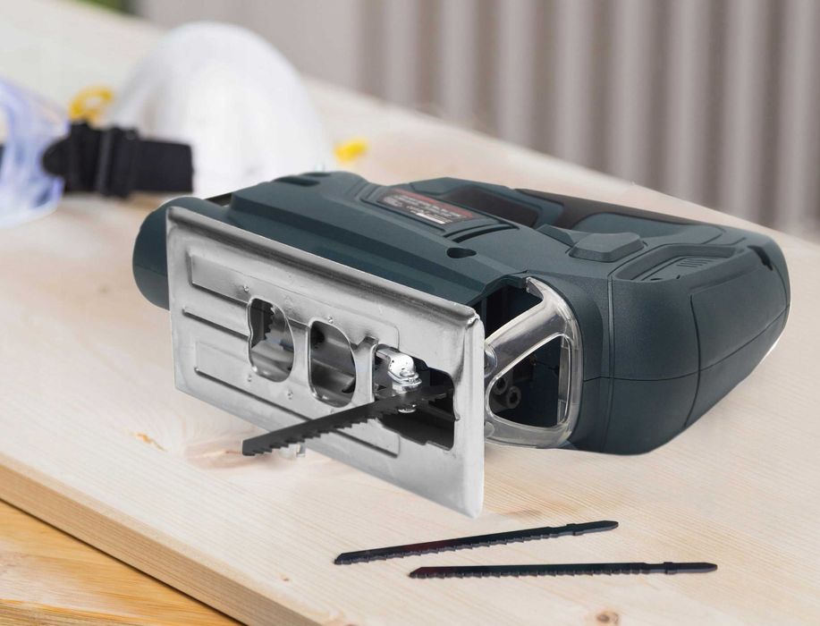 Wyrzynarka Przecinarka Piła Do Drewna 1100 W + 11 noży