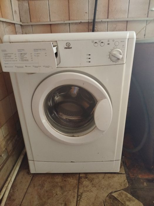 Стиральная машинка Индезит Б У