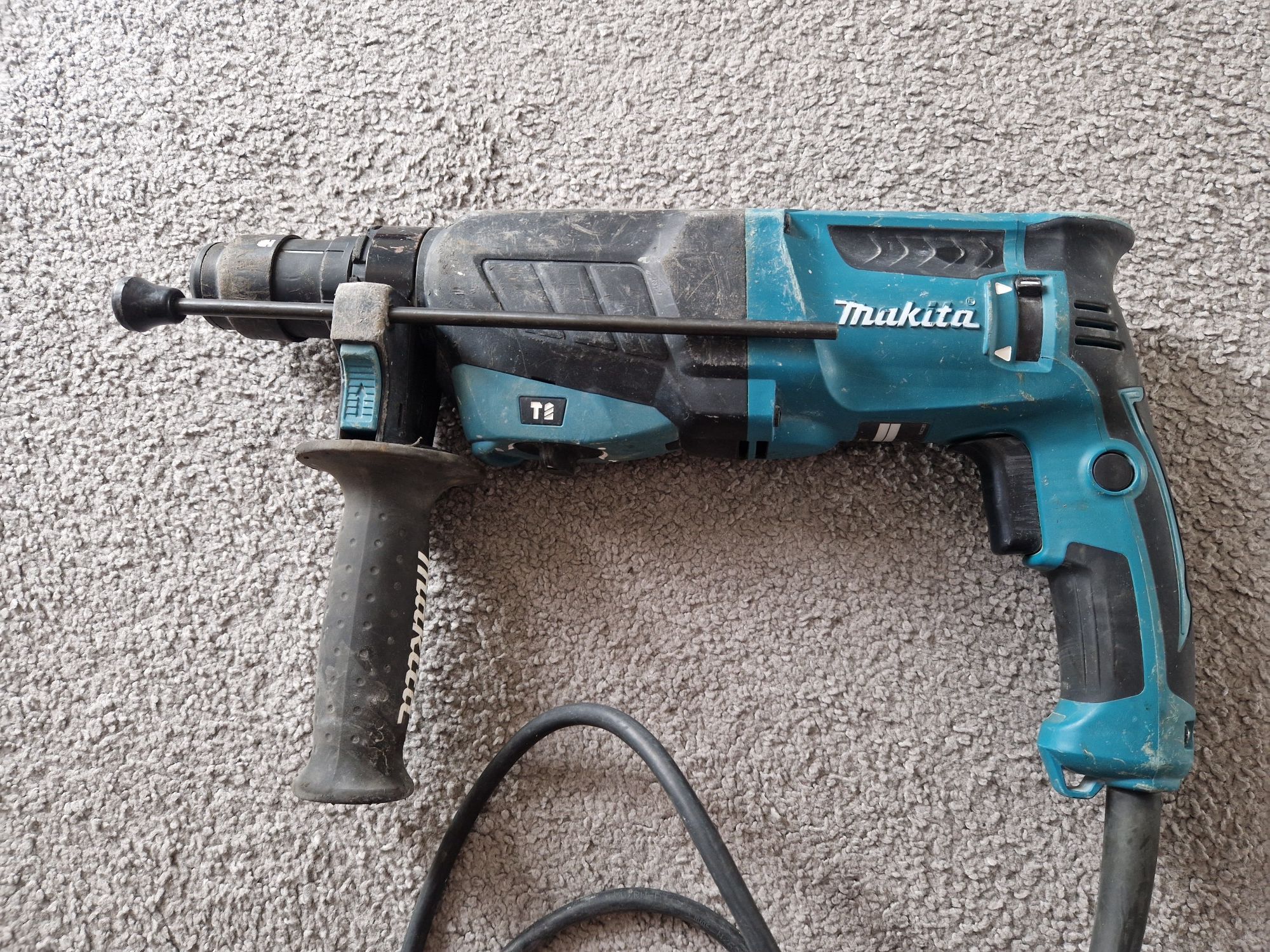 Młotowiertarka MAKITA HR2630T SDS  2023.11 
MŁOTOWIERTARKA SDS PLUS z