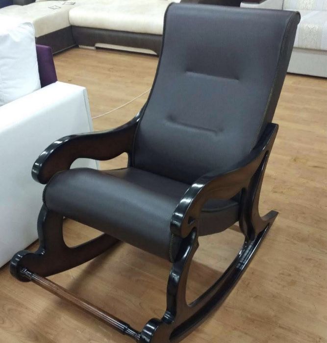 Ремонт і перетяжка мʼяких меблів