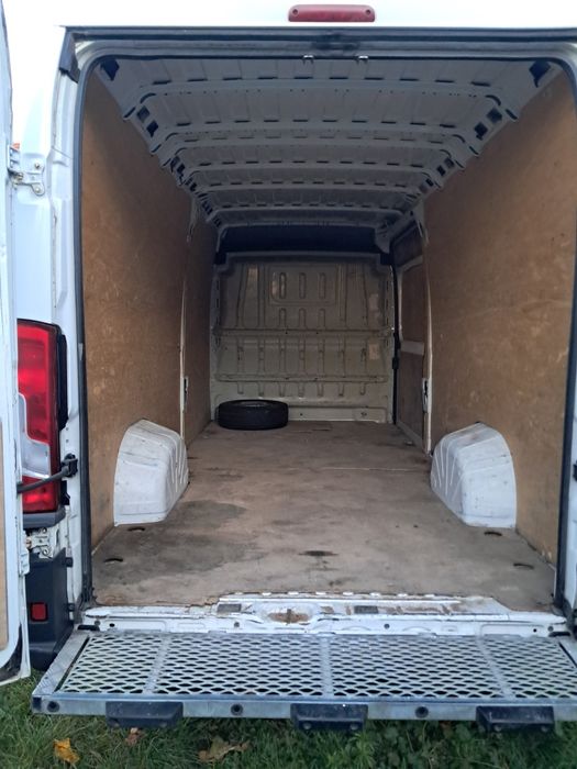 Usługi transportowe, przeprowadzki, Transport