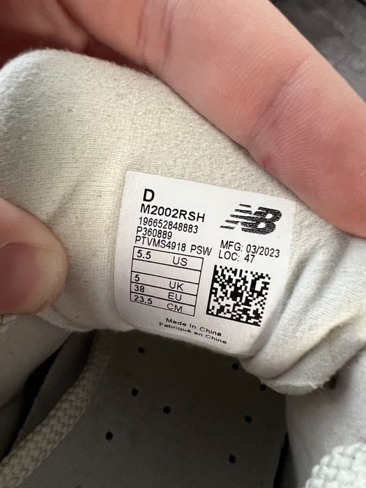 Кросівки жіночі New Balance 2002R 38р