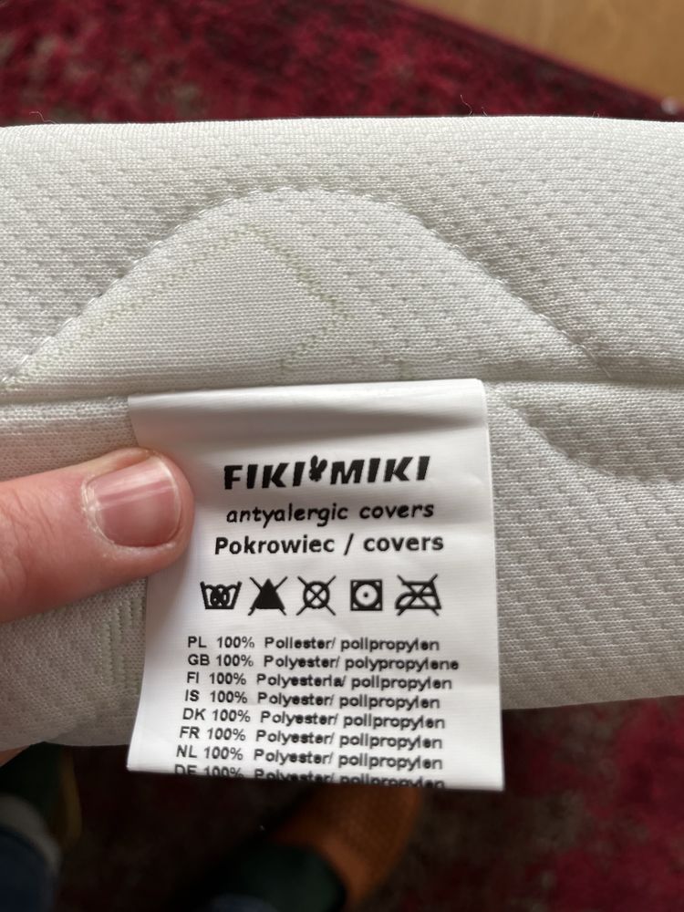 Łóżeczko niemowlęce firmy Drewex z materacem Fiki Miki