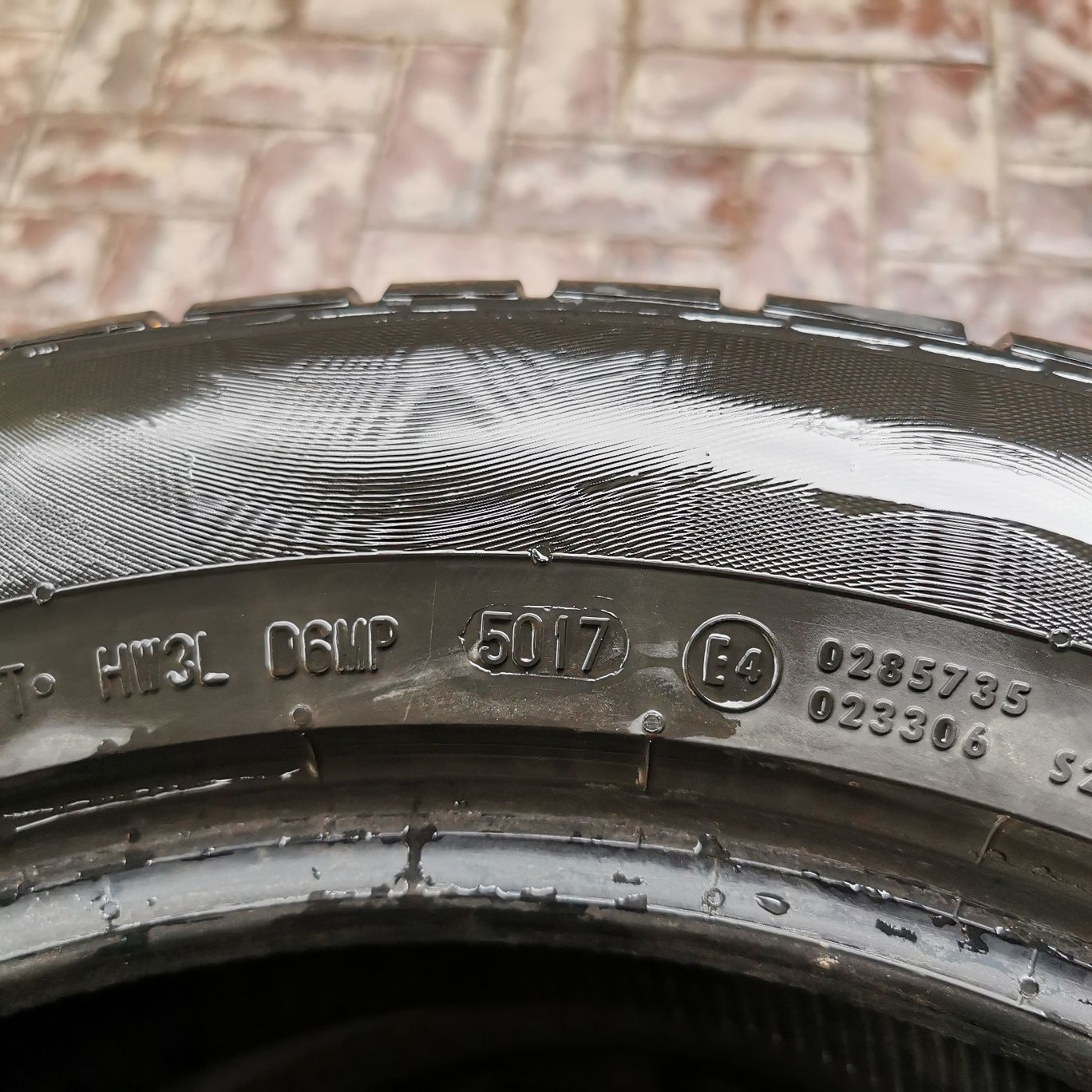 Шины Continental 235/55R18.