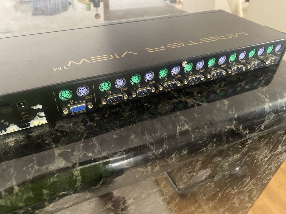 Комутатор KVM Aten Master View Plus CS-бо 9138