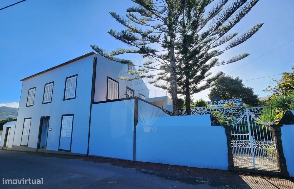 Moradia T5 para venda