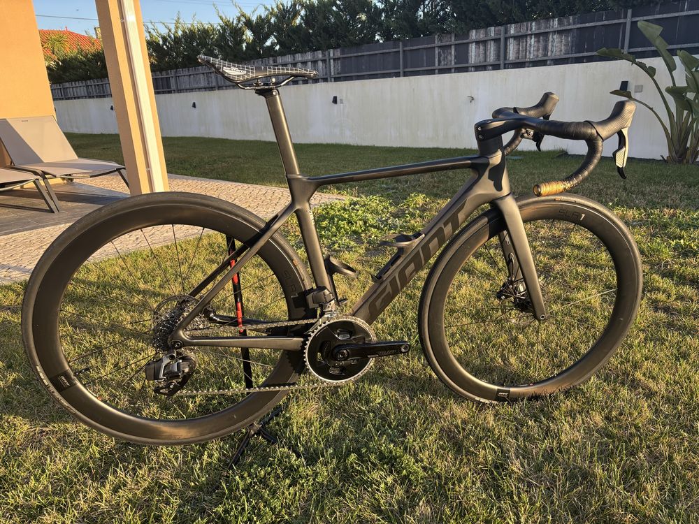 Bicicleta Giant Propel Advanced Pro 1 2024